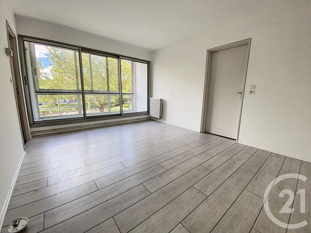 Appartement F2 à louer - 2 pièces - 49.38 m2 - MARCQ EN BAROEUL - 59 - NORD-PAS-DE-CALAIS - Century 21 Vieux-Lille